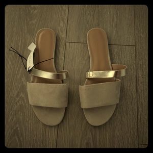 Banana republic double strap tan/gold sandals